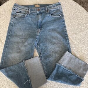 MOTHER The Dusty Cuff Fray Jeans Size 30 Shoot To Thrill Light Wash Raw Hem
